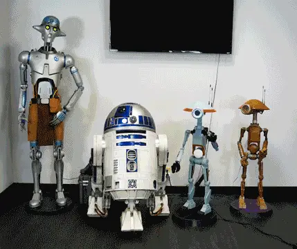 Droids hanging out